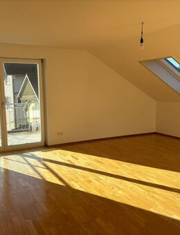 Lörrach-Brombach, 3-Zi. DG Wohnung mit Balkon - Lörrach