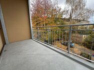 Alles NEU ! 1.OG mit Lift - Süd/West-Balkon - Bad mit Fenster/Wanne/Dusche u.v.m. - Chemnitz