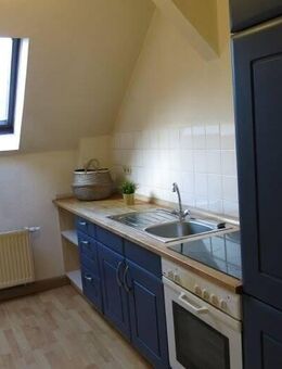 Schöne 2-Zimmerwohnung mit EBK im Dachgeschoss - Chemnitz