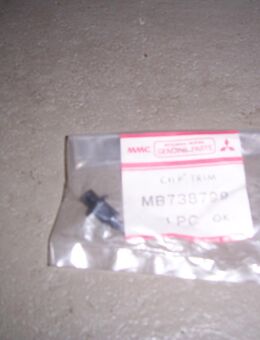 MB738799 Clip, Sitz hinten Mitsubishi Space Star DG0 - Hannover Vahrenwald-List