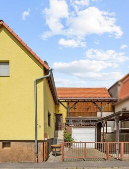 Einfamilienhaus mit geräumiger Garage wartet auf Sie! - Büdingen
