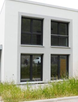 Maulbronn "... Für höchste Ansprüche..." * Stilvolle Doppelhaushälfte in Aussichtslage * - Maulbronn