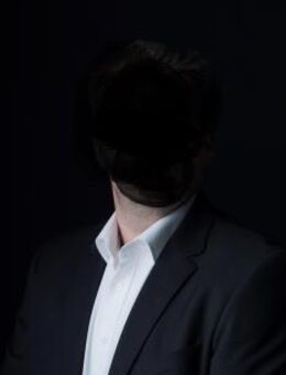 Gentleman sucht Dame für verbindliche FLR - Beziehung - Frankfurt (Main)