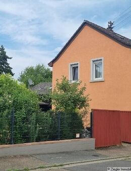 Geräumige Doppelhaushäfte mit idyllischem Garten in Edingen-Neckarhsn., OT-Neckarhausen - 10003989 - Edingen-Neckarhausen