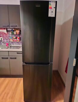 Kühlschrank mit Gefrierfach - Essen
