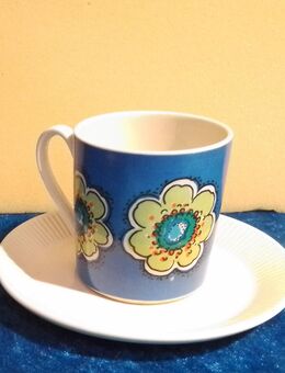 Villeroy & Boch Espresso mit Untere, Luxembourg - Septfontaines Blumenmuster 70 Jahre unbenutzter Artikel. - Saarlouis