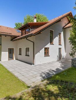 Provisionsfrei: Kernsanierte 3-ZKB-Wohnung mit traumhafter Terrasse und Garten nahe Altusried - Altusried