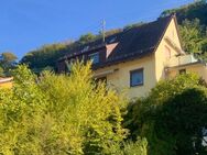 GLOBAL INVEST SINSHEIM | 5 Prozent Mietrendiete! 3-Familienhaus in toller Lage von Ziegelhausen mit unverbaubarem Blick ins Peterstal - Heidelberg