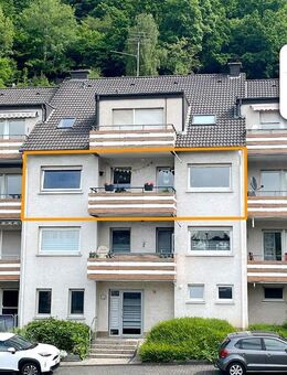 SCHADE IMMOBILIEN - Wohnung im Zentrum! 2 Zimmer mit Küche, Balkon und Stellplatz! - Plettenberg