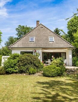 Bremen-Oberneuland: Freistehendes Einfamilienhaus mit großem Garten und viel Potential - Bremen