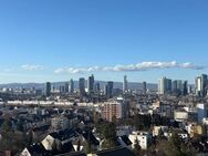 Erstbezug nach Sanierung mit Balkon und EBK: Stilvolle 3-Zimmer-Wohnung mit geh. Innenausstattung - Frankfurt (Main)