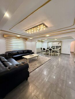 Wohnen mit Stil - luxuriöses Einfamilienhaus in Top-Lage! - Augsburg