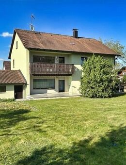 Großzügiges Zweifamilienhaus mit Ausbaureserve in Langenaltheim - Langenaltheim