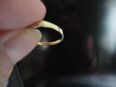 Ring 585 Gelbgold mit 3 kleinen weißen Steinen Gr.54 in 37213