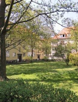 Traumhafte 2 RWE mit großer Loggia und freiem Blick ins Grüne! - Dresden