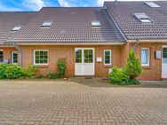 Handewitt: Solides 4-Zimmer-Reihenmittelhaus (BJ 1996) mit 2 Bädern, Terrasse und kleinem Garten - Handewitt