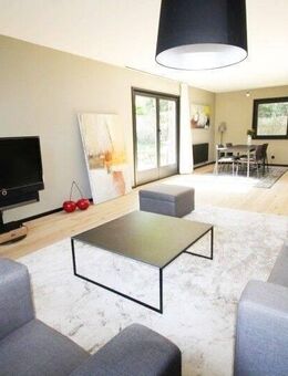 Exklusives Einfamilienhaus mit puristischer Ausstattung auf großzügigem Parkgrundstück in 1a-Lage von Neusäß-Westheim - Neusäß