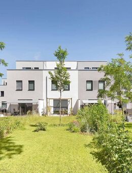 Dämeritzer Ufer - Reihenhaus mit großem Garten, Parkett, EBK und Dachterrasse - Berlin