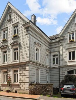 Altbauwohnung mit Fachwerkdetails und Denkmalschutz in ruhiger Innenstadtlage von Velbert-Langenberg - Velbert
