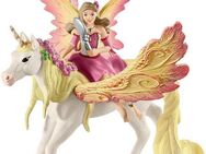 Schleich® Spielfigur BAYALA®, Feya mit Pegasus-Einhorn (70568)