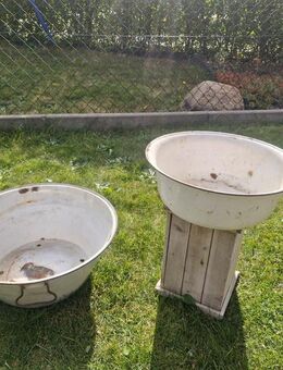 2 x Emaille Schüsseln Wannen Blumen Deco Metall DDR - Trebbin