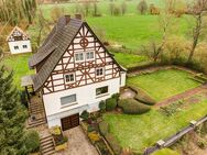 Wohnhaus mit historischem Charme in Alleinlage - Altenkirchen (Westerwald)