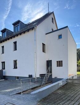 Neubau - Exklusive Luxuswohnung in Stadtvilla mit 335 qm Privatgarten im Inneren Osten! - Regensburg
