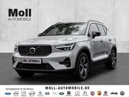 Volvo XC40, Plus Dark B3 EU6d digitales Sitze HarmanKardon, Jahr 2023 - Bergheim (Nordrhein-Westfalen)