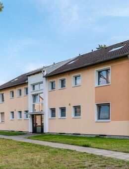 In Sanierung - 4-Zimmer-Wohnung mit neuem Laminatboden in Celle Klein Hehlen! - Celle