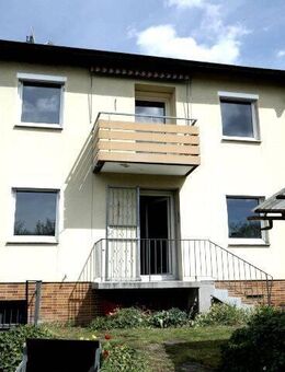 EINFAMILIENHAUS als REIHENMITTELHAUS in ruhiger Lage mit 2 Balkonen & Garten in STUTTGART-WEILIMDORF (WOLFBUSCH) - Stuttgart