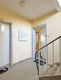 Attraktive 2-Zimmer-Eigentumswohnung mit Balkon, Stellplatz & Garage in zentraler Lage von Lübeck - Lübeck