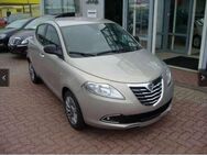 Lancia Ypsilon Gold 0.9 TwinAir Turbo 8v* Allwetterreifen*1 Hand* - Flensburg