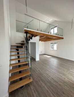 Verfügbar ab sofort - 2,5 Zimmer mit großzügiger Dachterrasse - Langenhagen