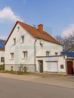 Familientraum in Ortsrandlage: Großes Haus mit Anbau und riesigem Garten - Erfurt
