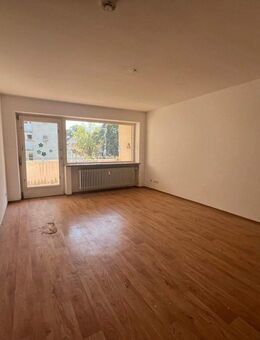 2-Zimmer-Wohnung mit Loggia in Selb - perfekt für Paare oder Singles - Selb