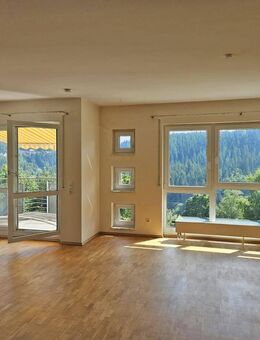 Stilvolle 5-Zimmer-Maisonette Wohnung mit zwei Balkonen und Schwarzwaldblick - Freudenstadt