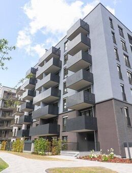 Großzügiges Wohnambiente mit sonniger Loggia und Tageslichtbad - komfortabel & einladend! - Frankfurt (Main)