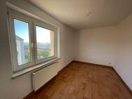 3-Raumwohnung ab sofort - Küche/Bad mit Fenster - Zeitz