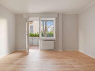 Traumhafte 2-Zimmer Wohnung mit kleinem Gartenanteil in Zehlendorf! *Erstbezug nach Sanierung* - Berlin