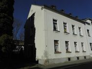 Größtenteils saniertes 3-Familienhaus mit Grundstück, Garage und Nebengebäude in ruhiger Stadtlage von Netzschkau zu ... - Netzschkau