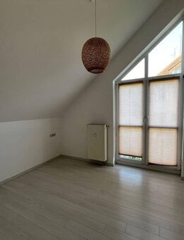 Charmante 3 Zimmer im Dach - Heilbronn