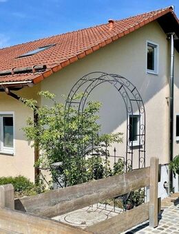 Schöne Doppelhaushälfte in ruhiger Lage mit einmaligem Blick - provisionsfrei - Isen