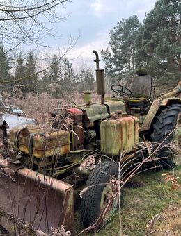 Traktor mit Bagger DDR IFA CCCP Bastle JuMZ - Erkner Zentrum