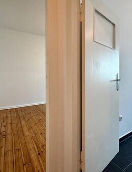 sanierte, bezugsfreie 2-Zimmer-Wohnung - Berlin