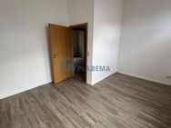 Renovierte 2 Zimmer Wohnung, Badezimmer mit Fenster und Abstellraum - Parchim