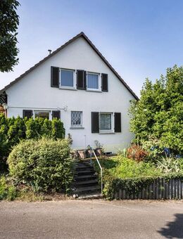 EINMALIG: Freistehendes Einfamilienhaus mit Büro / Hobbyraum und viel Potenzial - Oberboihingen