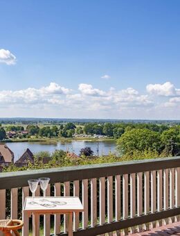 Elbpanorama & Altbaucharme – Denkmalperle auf großzügigem Grundstück - Lauenburg (Elbe)