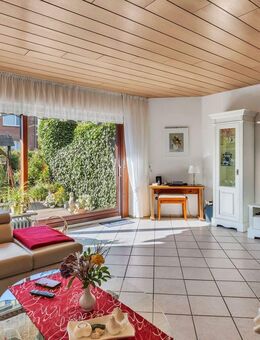 Ein Haus voller Möglichkeiten - gepflegtes Haus mit 184 m² Wohn-Nutzfläche - Reinfeld (Holstein)