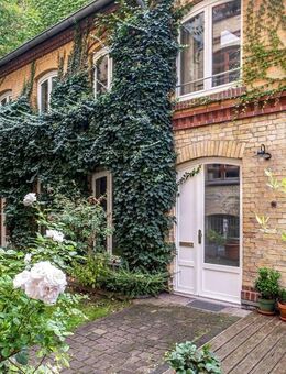 Ruhe und Rückzug - Exklusives Wohnen in historischer Remise im Herzen Berlins - Berlin