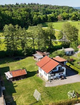 Natur und Ruhe pur - Idyllisches Anwesen mit Fischteich, Bachlauf und großem Gartenparadies - Haiming